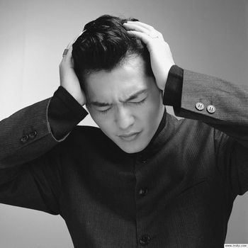白癜风为什么青睐年轻人？(图1)